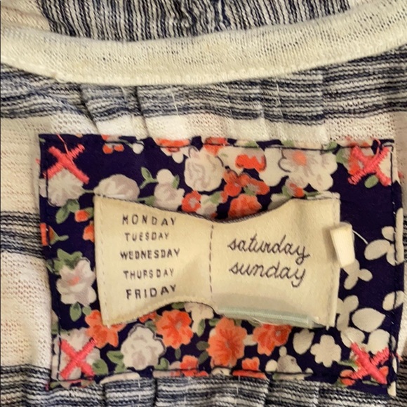 Striped wrap - Picture 3 of 3